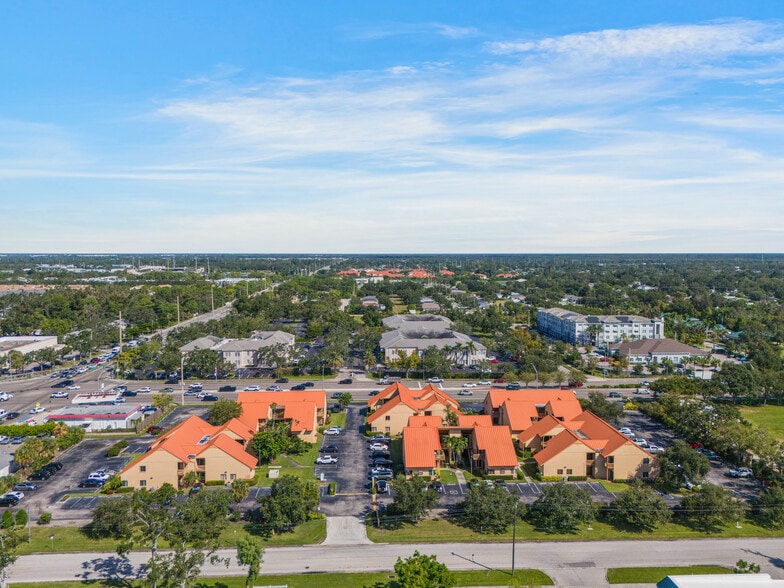 More Photos Of 2831 Ringling Blvd, Sarasota Medical For Sale
