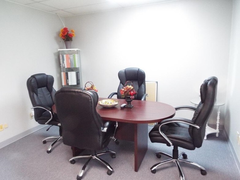 More Photos Of 1298 Rockbridge Rd, Stone Mountain Office For Sale