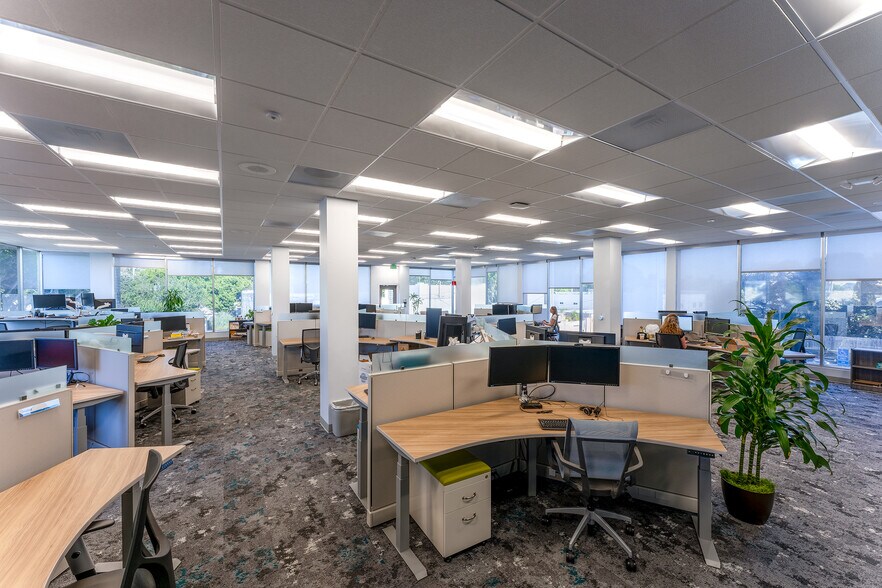 More Photos Of 605 3rd St, Encinitas Office For Lease