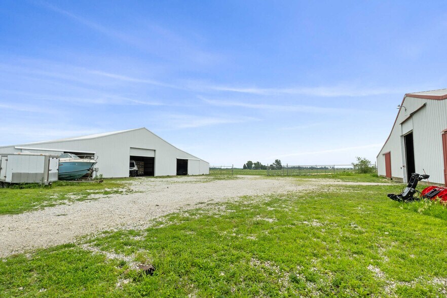 More Photos Of 15325 W Baker Rd, Manhattan Specialty For Sale