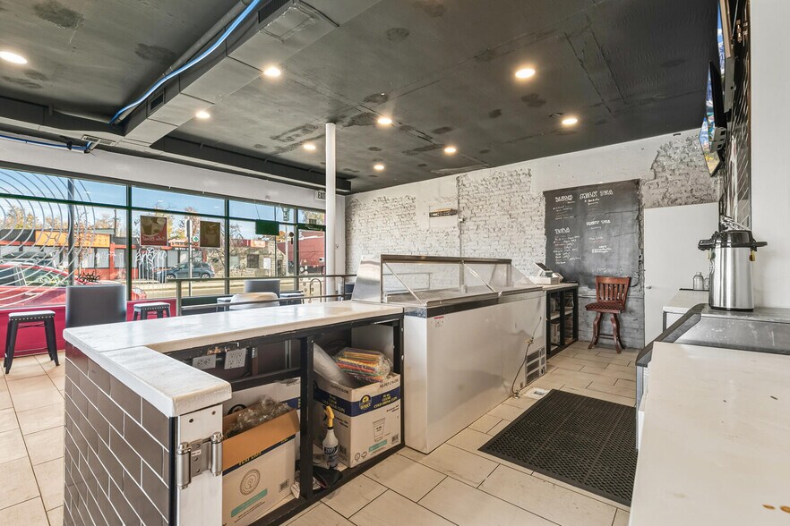 More Photos Of 1559 S Broadway, Denver Storefront Retail Office For Lease