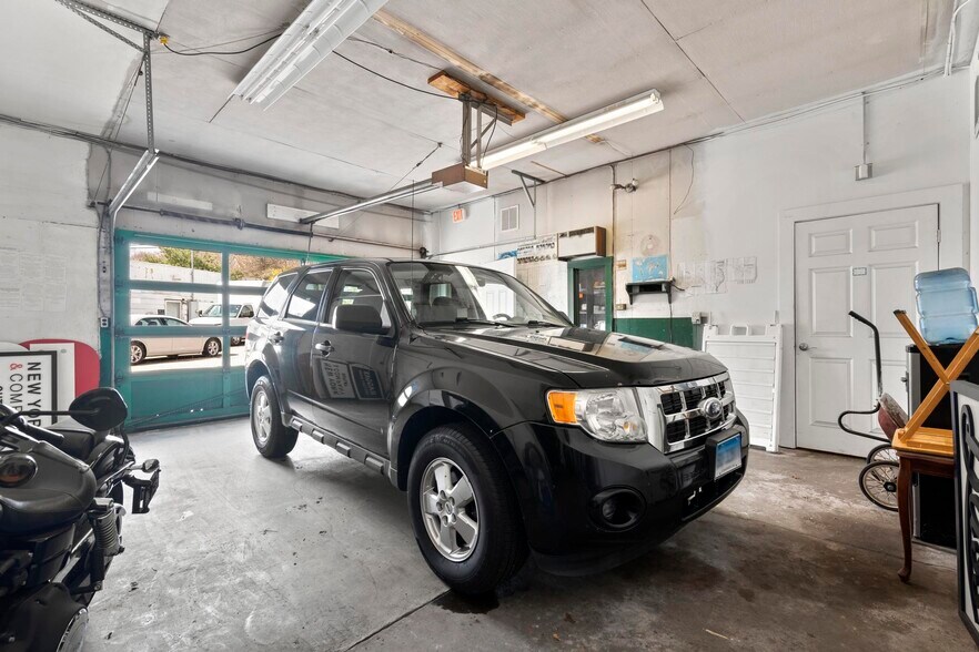 More Photos Of 1531 Route 163, Oakdale Auto Repair For Sale