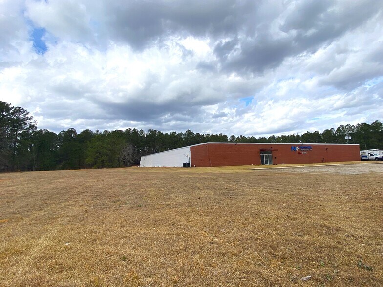 More Photos Of 1212 F.R. Huff Dr, St Matthews Manufacturing For Lease