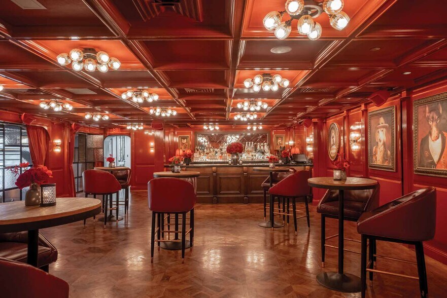 More Photos Of 650 N La Cienega Blvd, West Hollywood Restaurant For Lease