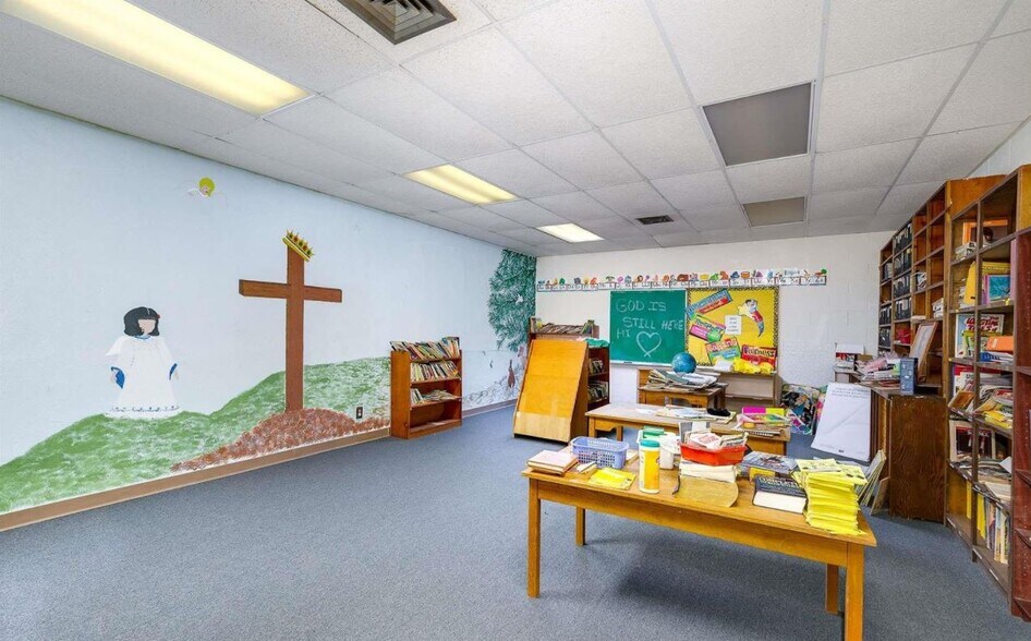 More Photos Of 5370 Ash St, Forest Park Religious Facility For Sale