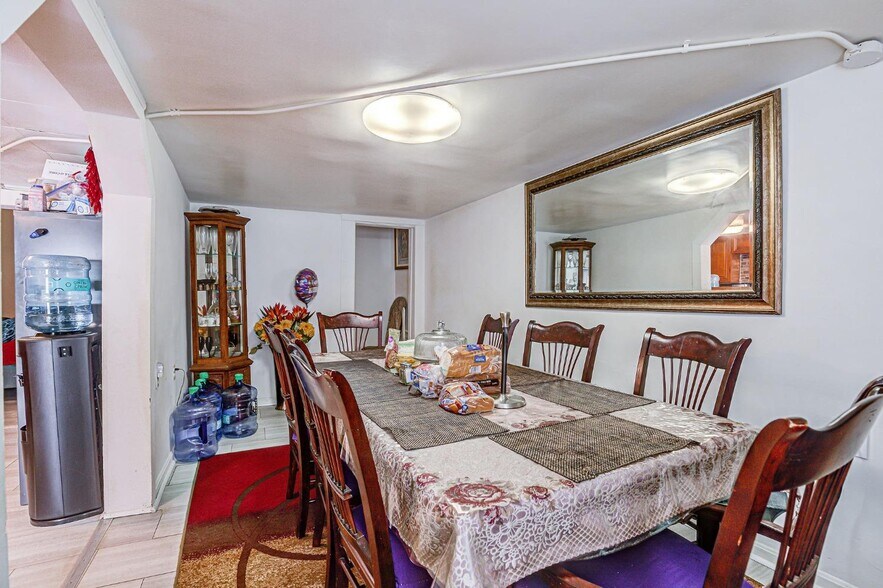 More Photos Of 216 E Main St, Batavia Storefront Retail Residential For Sale