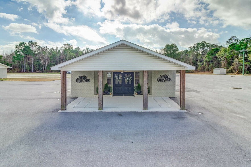 More Photos Of 15523 Landon Rd, Gulfport Religious Facility For Sale