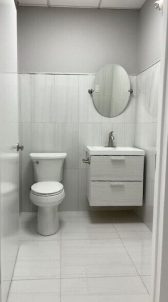 More Photos Of 685 Bloomfield Ave, Verona Medical For Lease