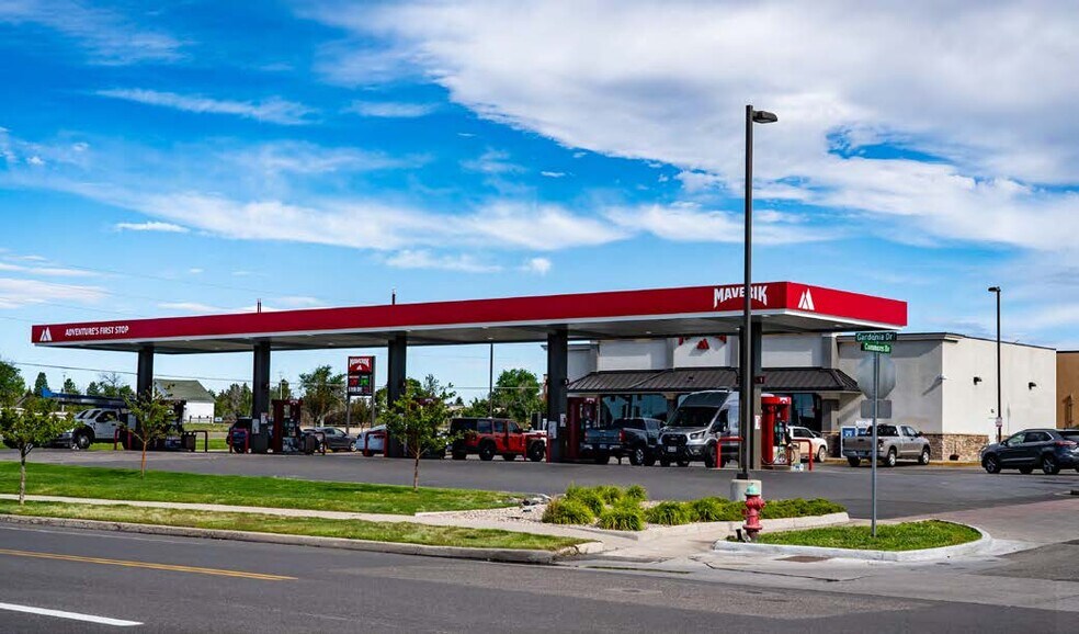 More Photos Of 140 Gardenia Dr, Cheyenne Service Station For Sale