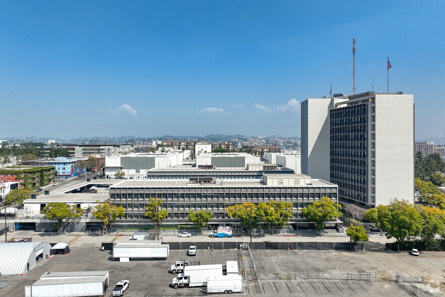 More Photos Of 1201 W 5th St, Los Angeles Office For Lease