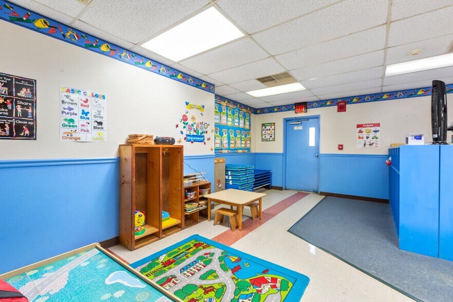 More Photos Of 415-416 Chatham Heights Rd, Fredericksburg Medical For Sale