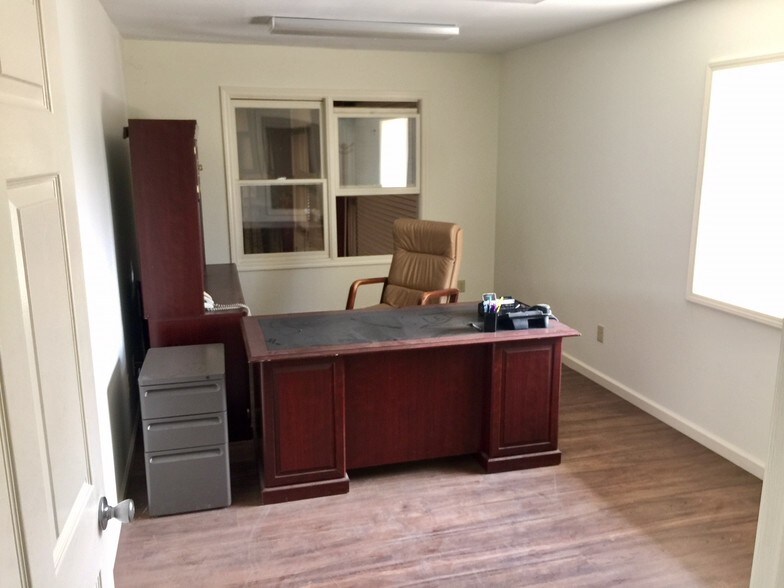 More Photos Of 229 Confederate Ave, Jasper Warehouse For Lease