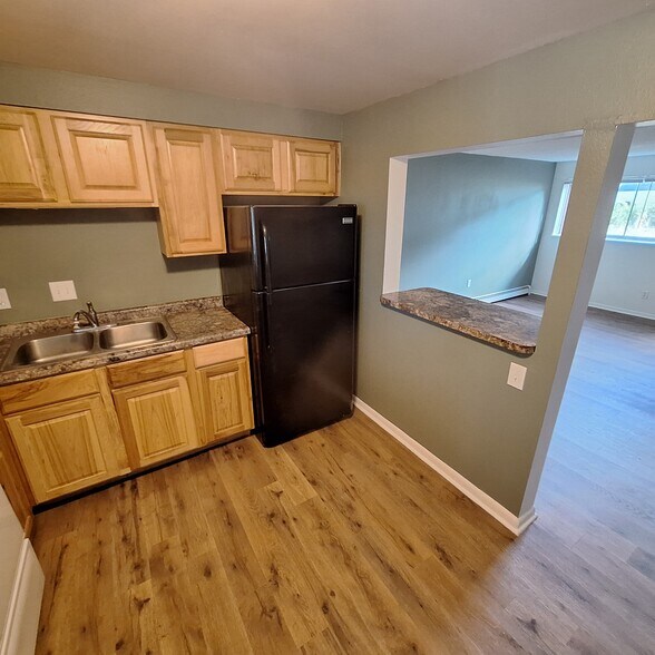 More Photos Of 1065 Magnolia St, Colorado Springs Apartments For Sale