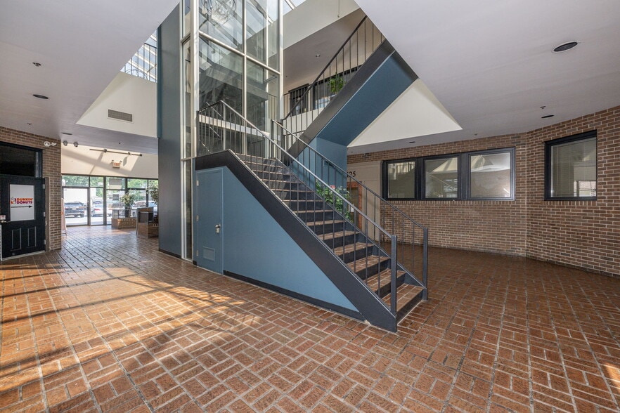 More Photos Of 125 Washington Ave, Dumont Unknown For Lease