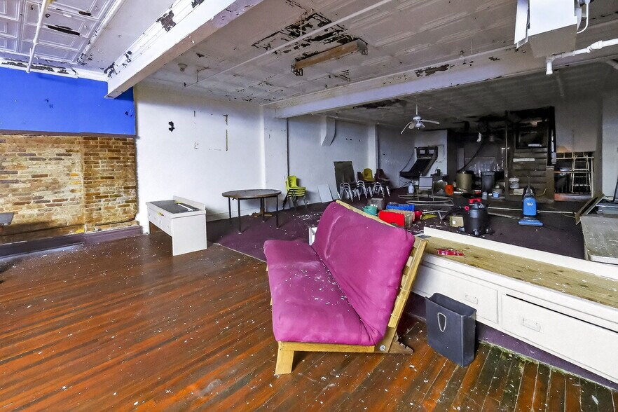 More Photos Of 2000-2014 Salisbury St, Saint Louis General Retail For Sale