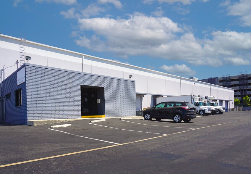 Primary Photo Of 1222 E Howell Ave, Anaheim Distribution For Lease