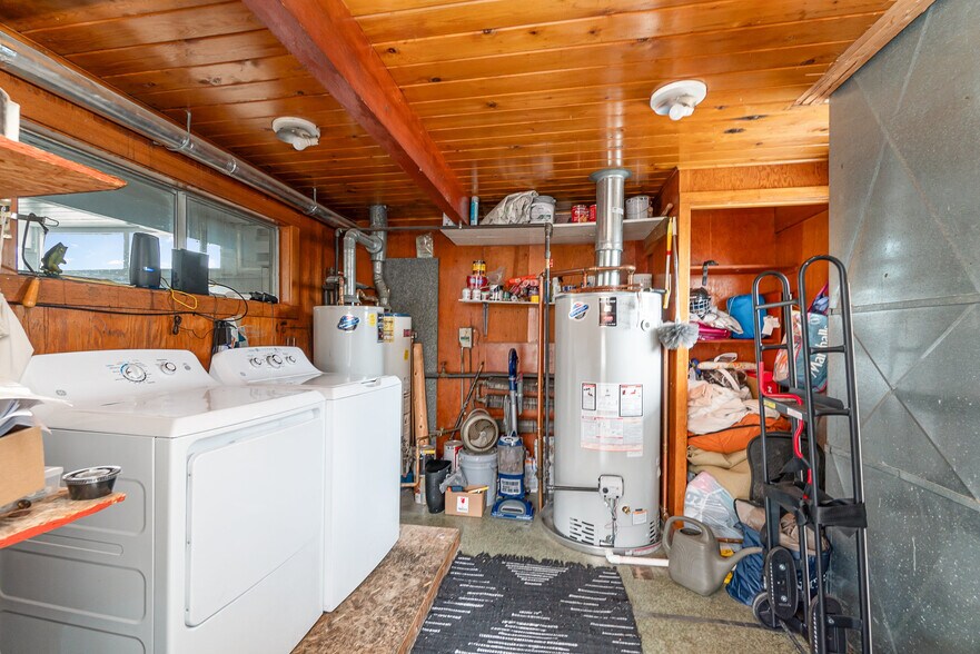 More Photos Of 134 Ashman St, Midland Restaurant For Sale