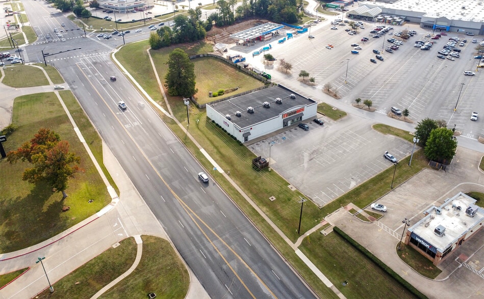 More Photos Of 3810 State Highway 64 W, Tyler General Retail For Sale