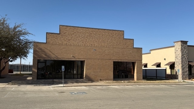Primary Photo Of 1941 E 37th St, Odessa Office For Sale