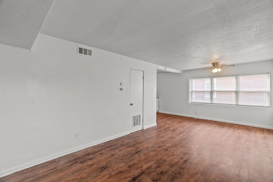 More Photos Of 3752 Chippewa St, Saint Louis Apartments For Sale