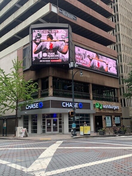 More Photos Of 218 Peachtree St, Atlanta Freestanding For Lease