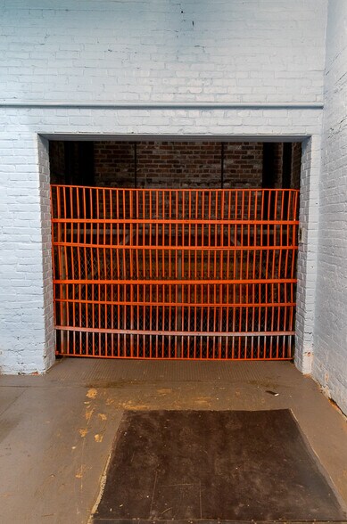 More Photos Of 253 Rue Michaud, Coaticook Manufacturing For Lease