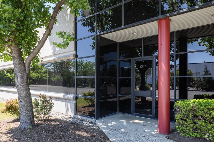 More Photos Of 4001 Hadley Rd, South Plainfield Office For Lease