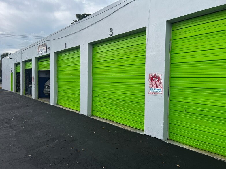 Primary Photo Of 900 NW 10th Ter, Fort Lauderdale Warehouse For Sale