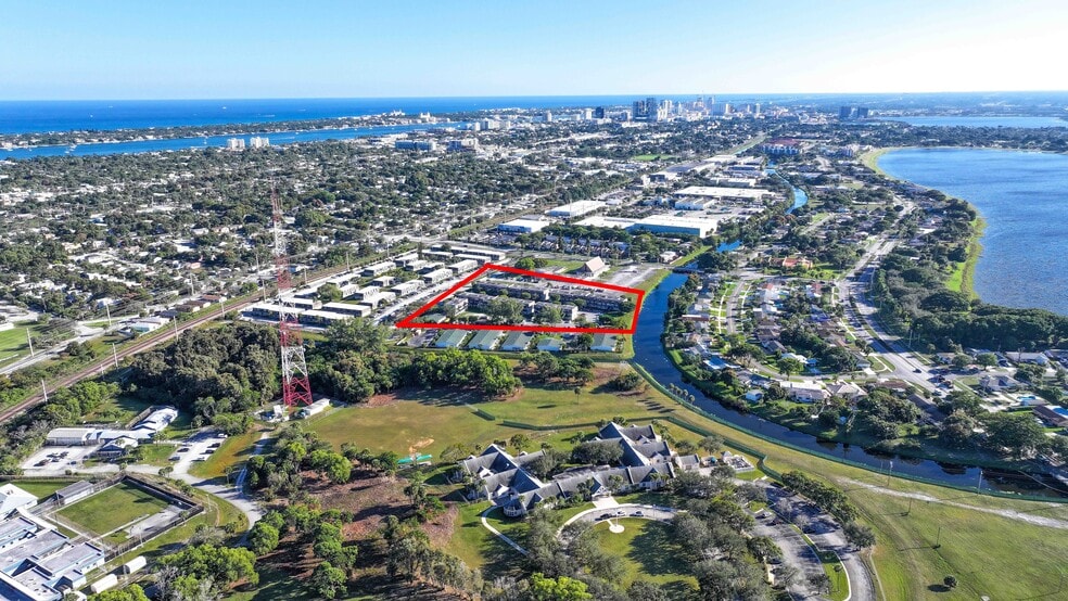 More Photos Of 3901 36th Ct, West Palm Beach Apartments For Sale