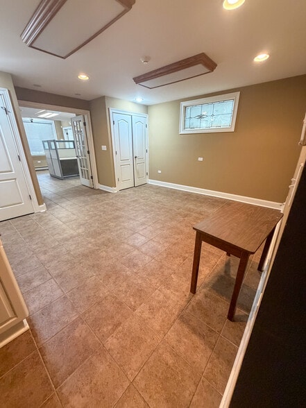 More Photos Of 39W963 Midan Dr, Elburn Warehouse For Lease