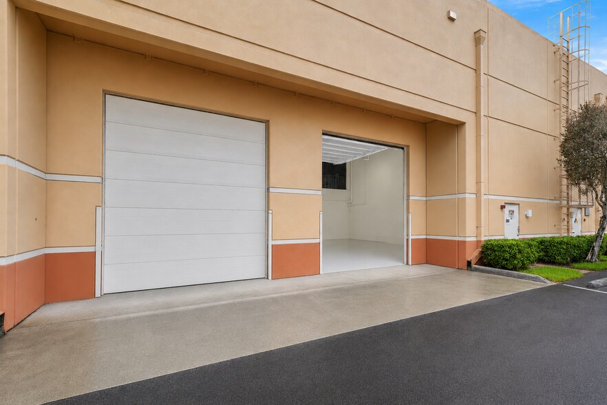 More Photos Of 601 N Congress Ave, Delray Beach Warehouse For Sale