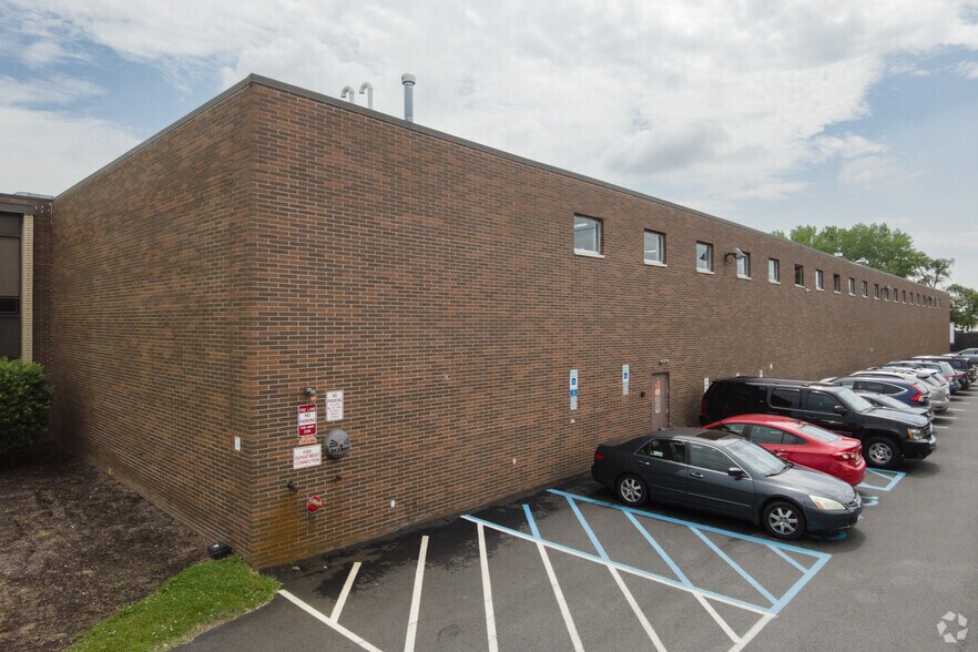 More Photos Of 205 Moonachie Rd, Moonachie Warehouse For Lease