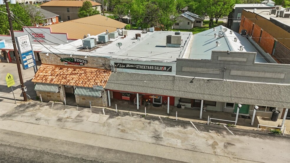 Primary Photo Of 206 W McCart St, Krum Storefront For Sale