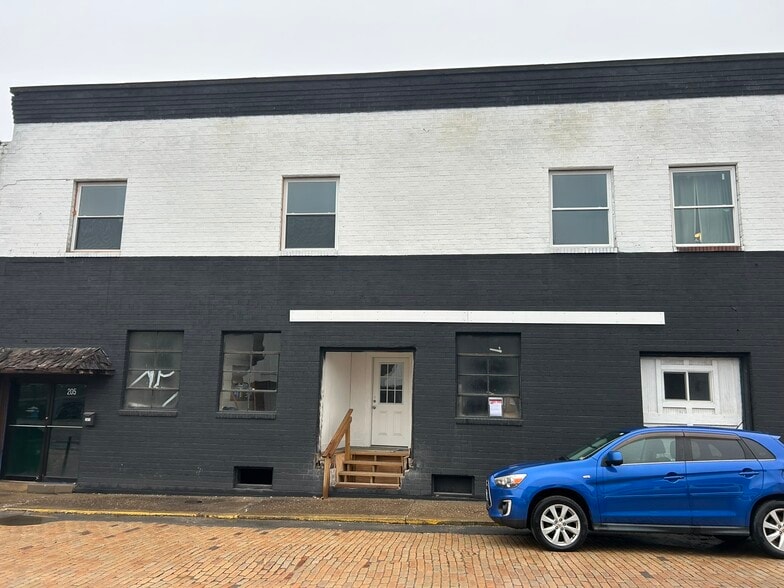 Primary Photo Of 78 River View Dr, Sutton Storefront Retail Residential For Sale