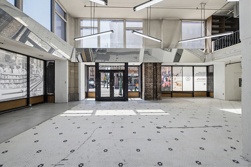 More Photos Of 311 S Broadway, Los Angeles Apartments For Lease