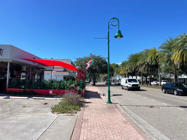 More Photos Of 1336 E Cape Coral Pky, Cape Coral Storefront For Sale