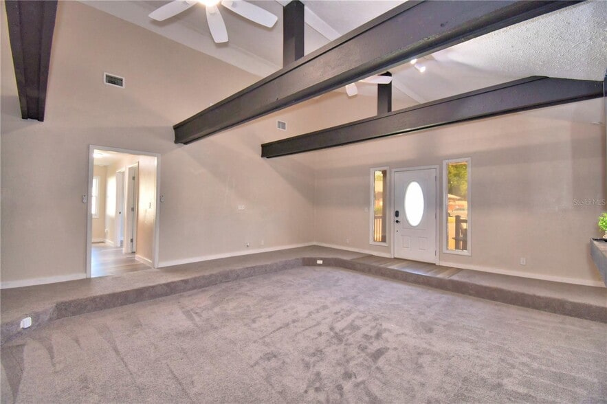 More Photos Of 208 Center St, Auburndale Office For Sale