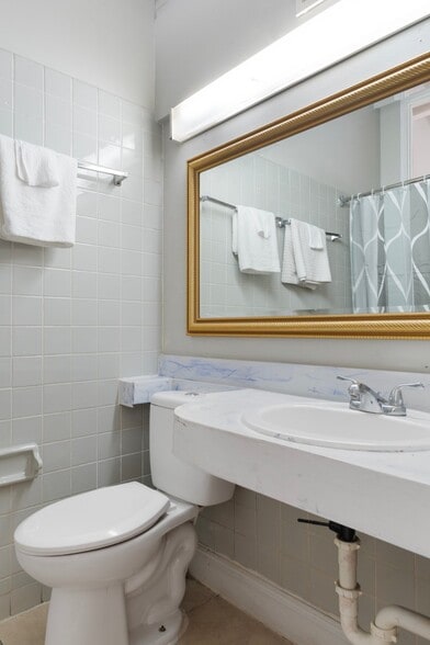 More Photos Of 5565 E Silver Springs Blvd, Silver Springs Hotel For Sale