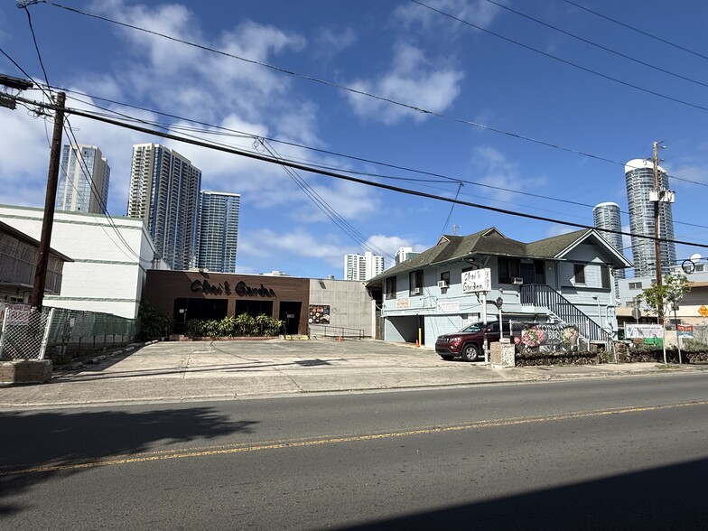 More Photos Of 1303 Rycroft St, Honolulu Restaurant For Lease