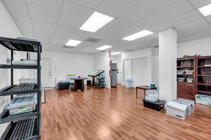 More Photos Of 309 Morris Ave, Spring Lake Office For Sale