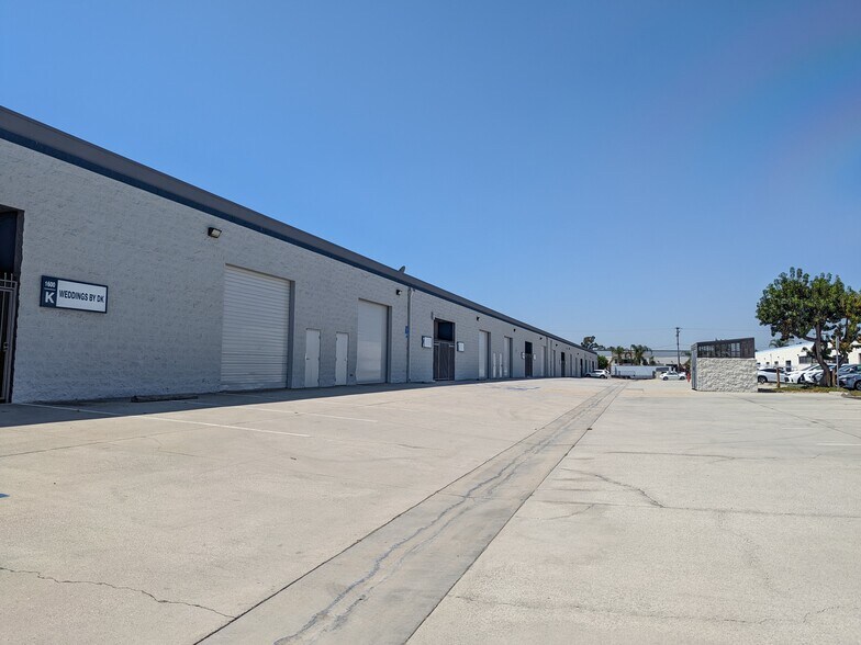 More Photos Of 1600 Chico Ave, South El Monte Warehouse For Lease