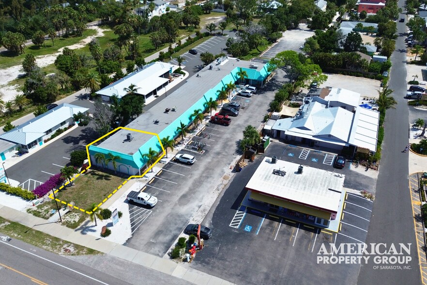 Primary Photo Of 5610 Gulf of Mexico Dr, Longboat Key Restaurant For Lease