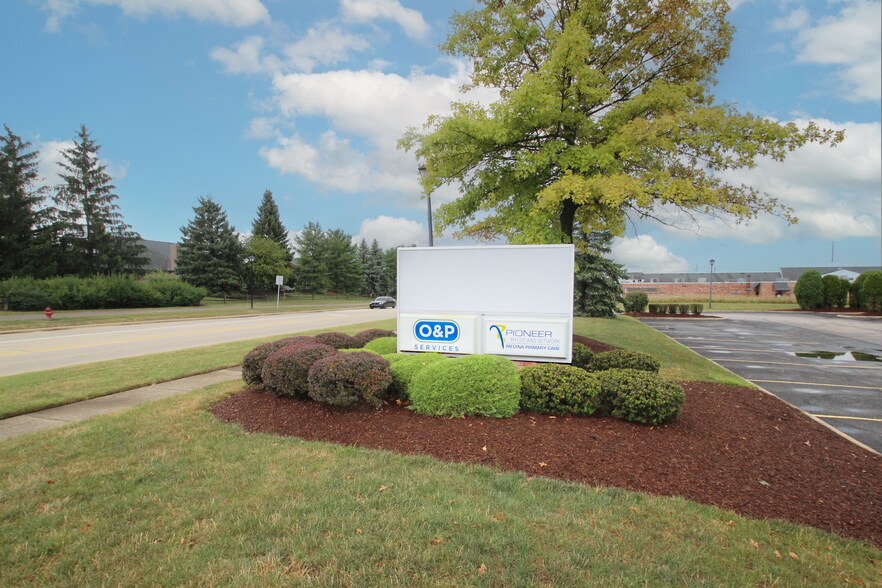 More Photos Of 285 E Reagan Dr, Medina Office For Lease