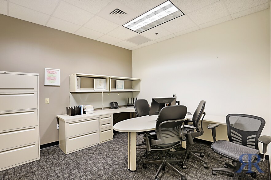 More Photos Of 300 NW Peacock Blvd, Port Saint Lucie Office For Lease