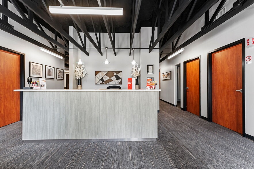 More Photos Of 3007 W Cypress St, Tampa General Retail For Sale