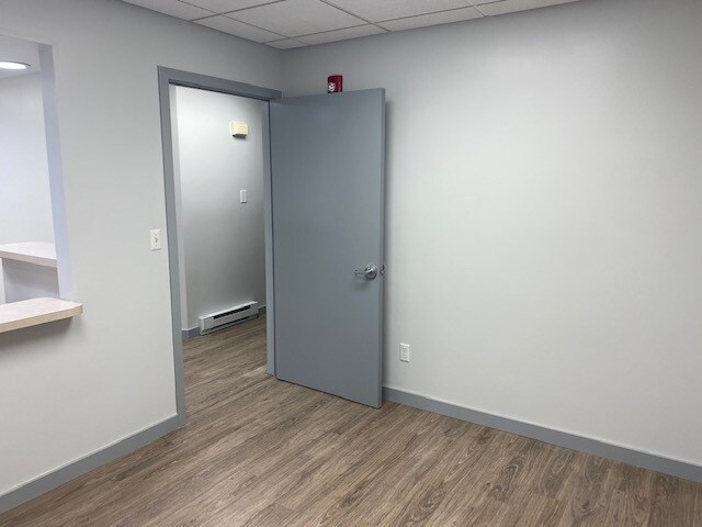 More Photos Of 8 Main St, Flemington Office For Lease