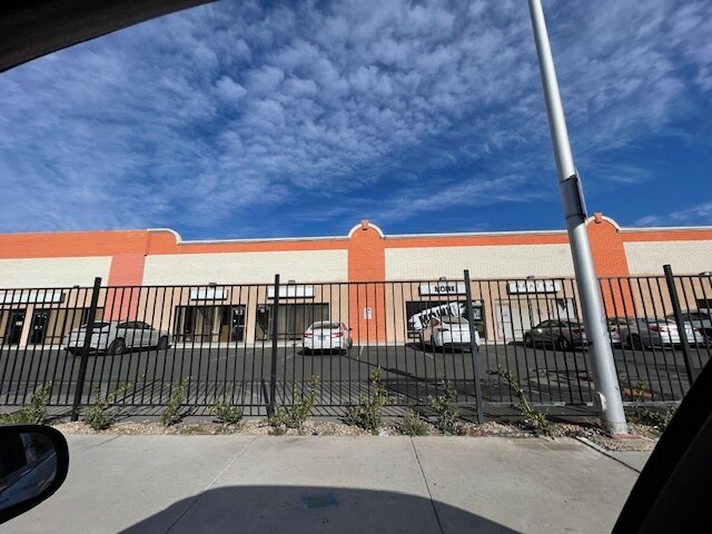 More Photos Of 5151 Procyon St, Las Vegas Warehouse For Lease