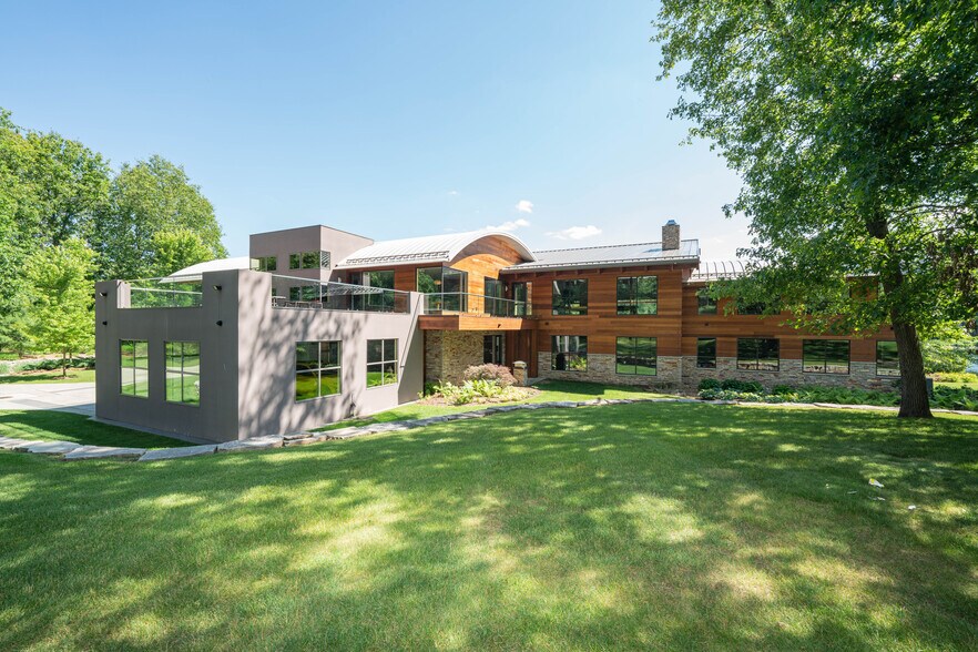 More Photos Of 10463 W H Ave, Kalamazoo Lodge Meeting Hall For Sale