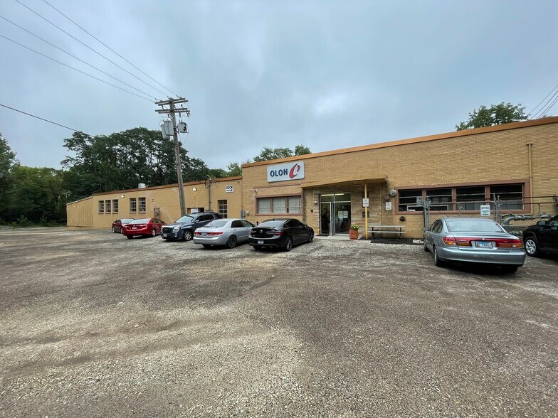 More Photos Of 411 Union St, Geneva Manufacturing For Sale