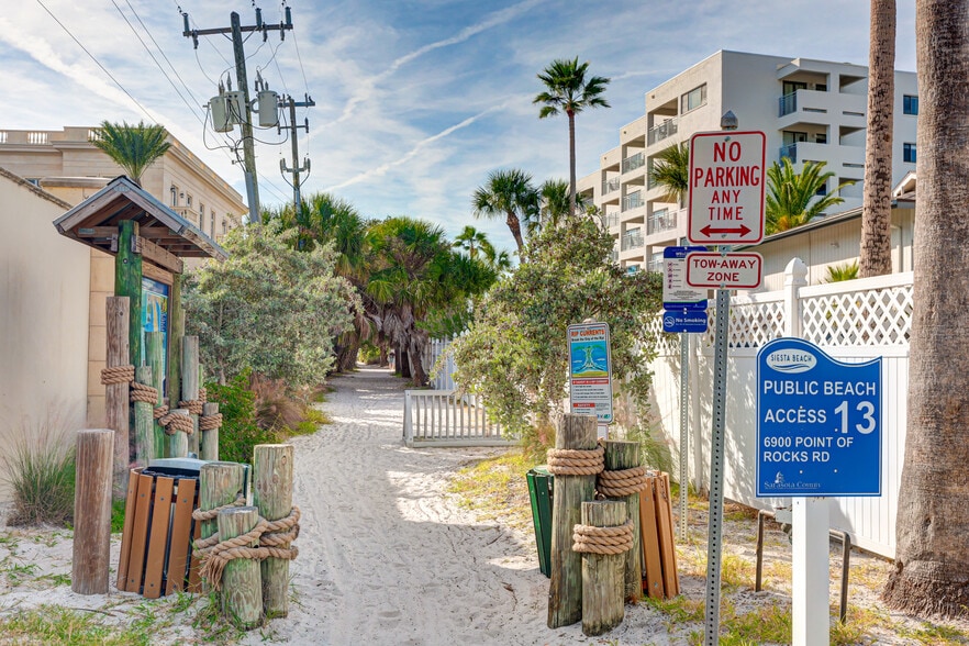 More Photos Of 6905 Point of Rocks Rd, Sarasota Hotel For Sale